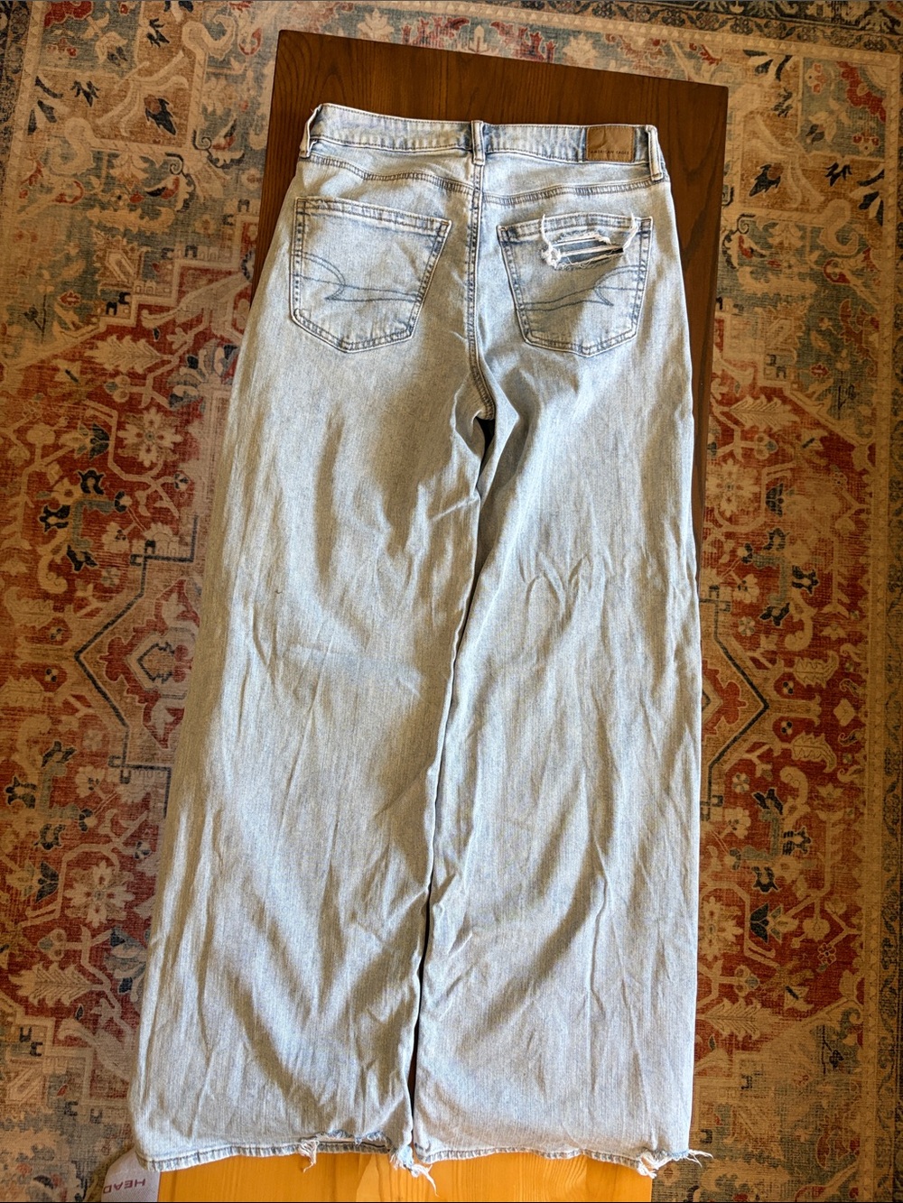 American Eagle Light Wash Wide Leg Baggy Women’s Jeans - Picture 2 of 6